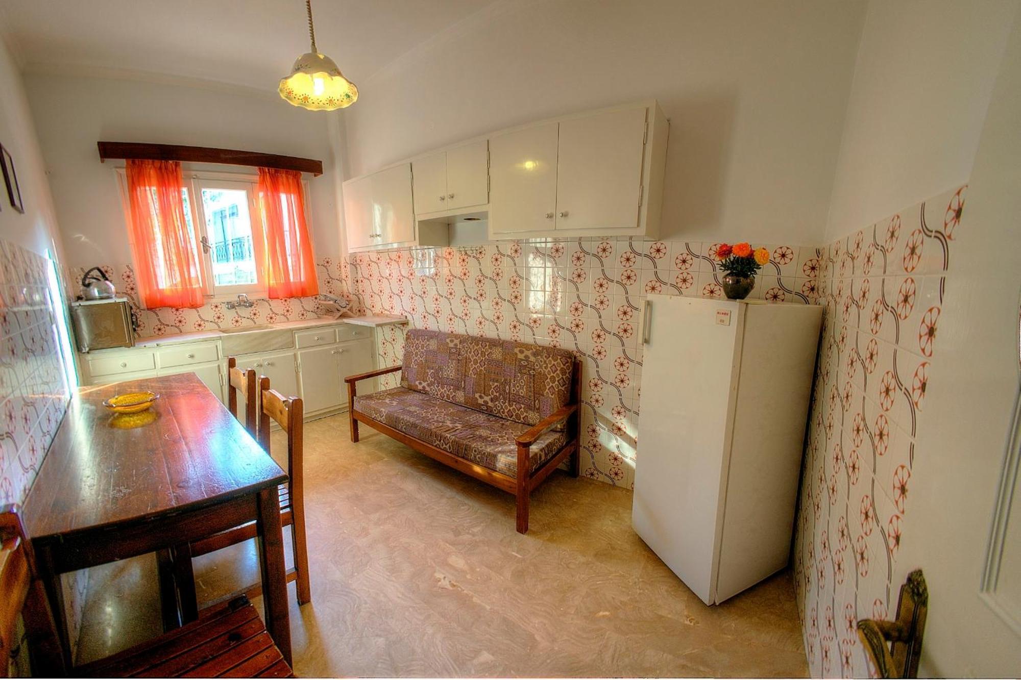 Отель Benitses Arches Бенитсес